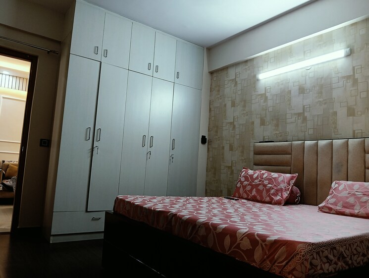 Bedroom, landcraft-golflinks-plaza 3 Bedroom 1472 Sq.Ft. Apartment In Pandav Nagar Ghaziabad 9307548