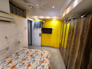 Bedroom in 1 BHK Apartment at Bandra West – for Rent