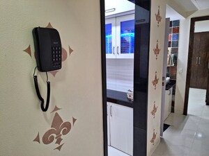 Team Area in 1 BHK Apartment at Laxmi Niwas Dadar East, Dadar East – for Rent