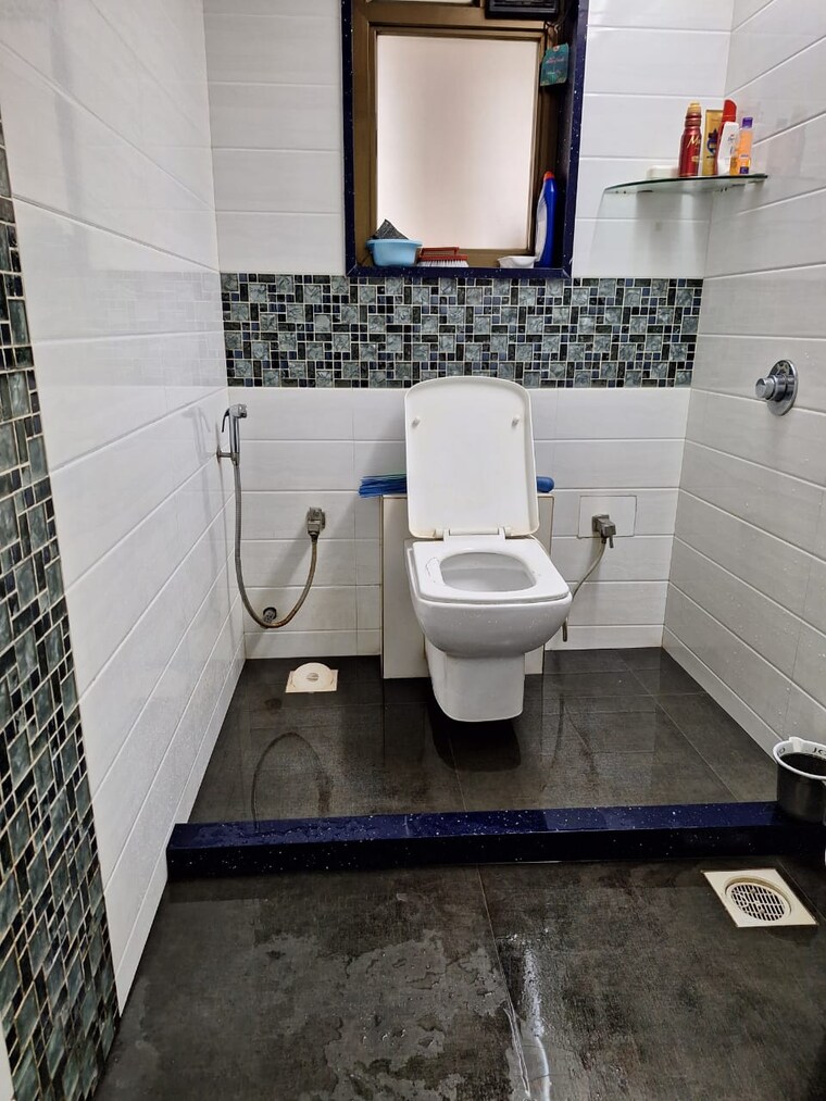 Team Area, laxmi-niwas-dadar-east 1 Bedroom 550 Sq.Ft. Apartment In Dadar East Mumbai 9307535