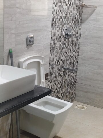 Bathroom in 1 BHK Apartment at Khar West – for Rent