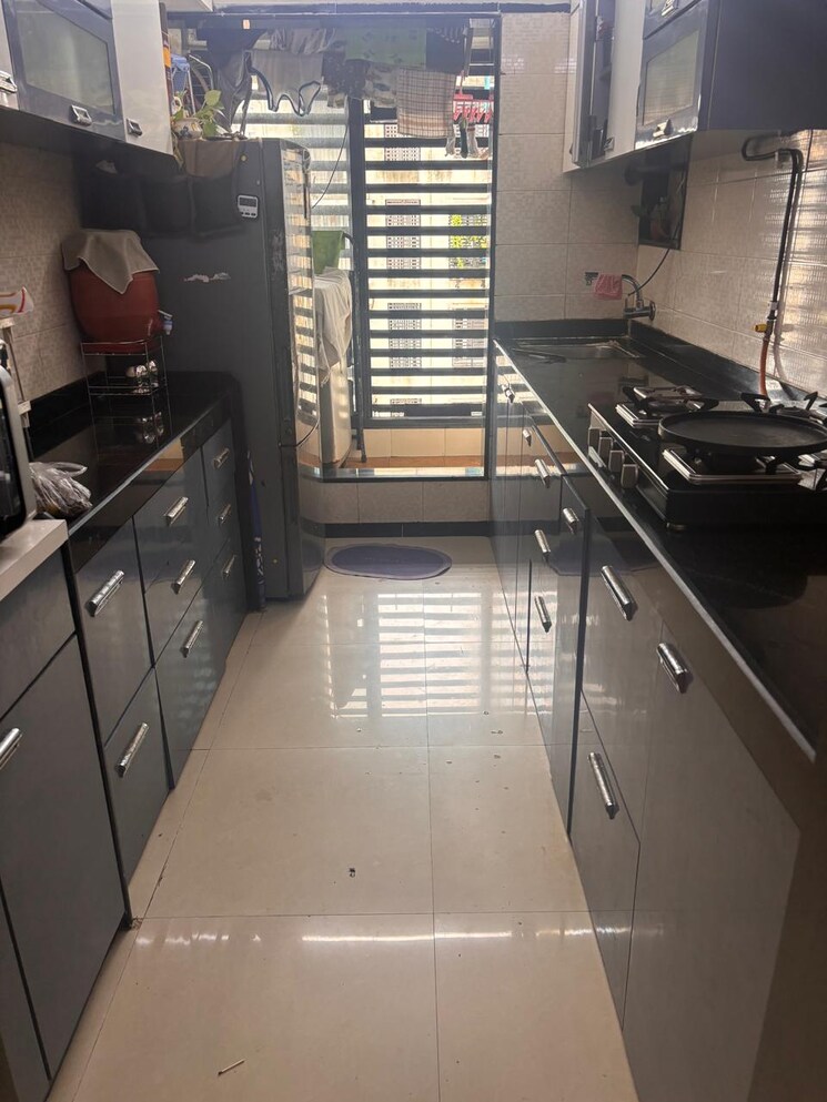 Kitchen, vile parle west 2 Bedroom 700 Sq.Ft. Apartment In Vile Parle West Mumbai 9307542