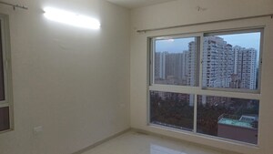 Room in 2 BHK Apartment at Godrej Green Vistas, Mahalunge – for Rent