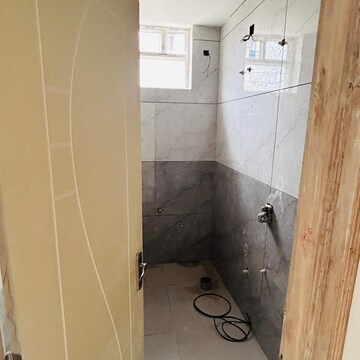 Bathroom in 3 BHK Builder Floor at Gold Plazzo, Richmond Town – for Rent