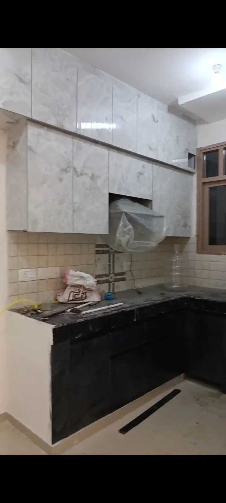 Kitchen, pareena-om-apartments 2 Bedroom 647 Sq.Ft. Apartment In Sector 112 Gurgaon 9307581