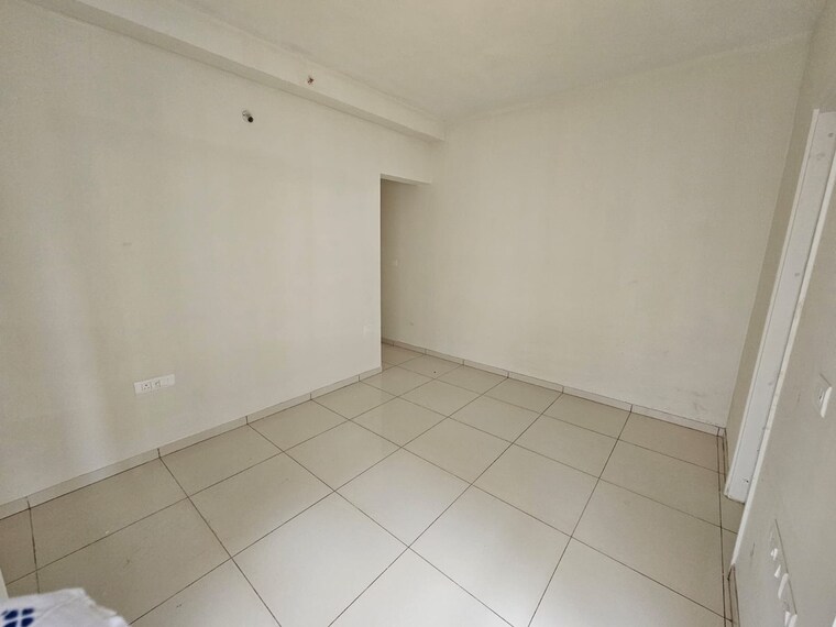 Room, kharadi 3 Bedroom 1200 Sq.Ft. Apartment In Kharadi Pune 9307600