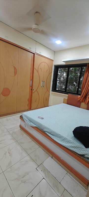 Bedroom in 1 BHK Apartment at Bandra West – for Rent