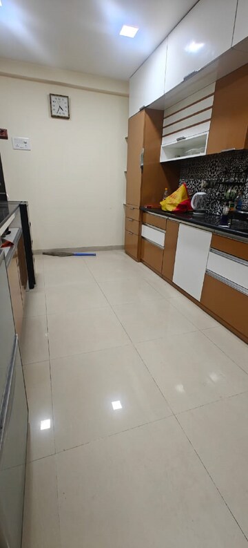  1 BHK Apartment at Bandra West – for Rent