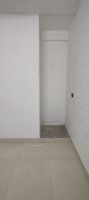 Room in 3 BHK Builder Floor at Chattarpur – for Rent