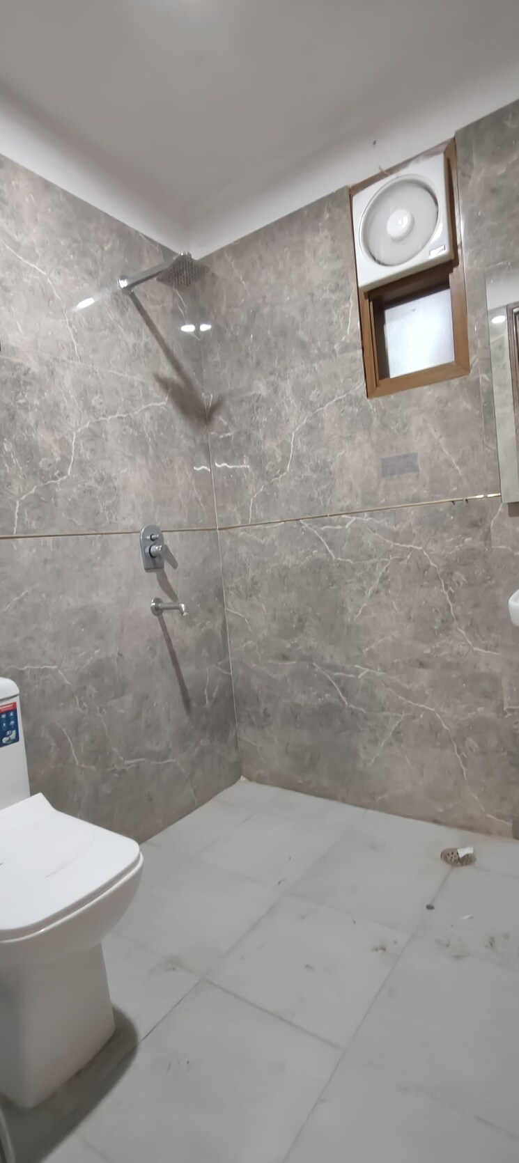 Bathroom, chattarpur 3 Bedroom 1200 Sq.Ft. Builder Floor In Chattarpur Delhi 9307633