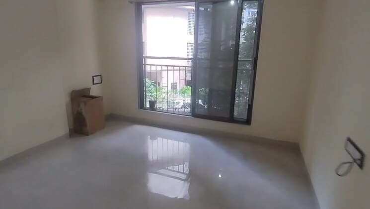 Room, tilak nagar 2.5 Bedroom 700 Sq.Ft. Apartment In Tilak Nagar Mumbai 9307629