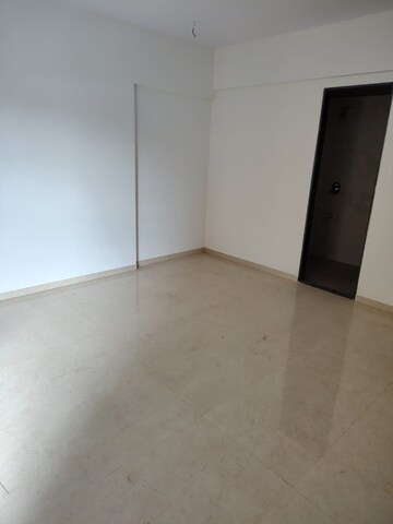 Room in 3 BHK Apartment at Nextera Ketan CHS, Tembhi Naka – for Rent