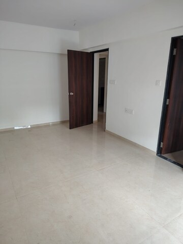 Room in 3 BHK Apartment at Nextera Ketan CHS, Tembhi Naka – for Rent