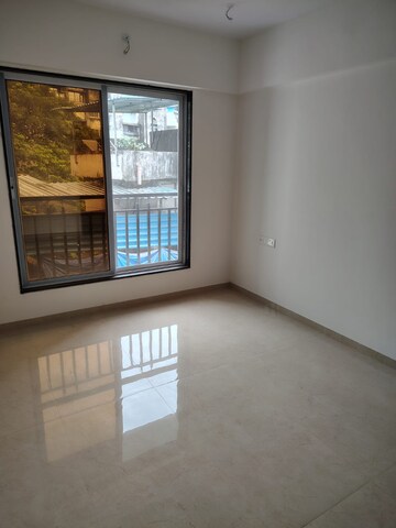 Room in 3 BHK Apartment at Nextera Ketan CHS, Tembhi Naka – for Rent