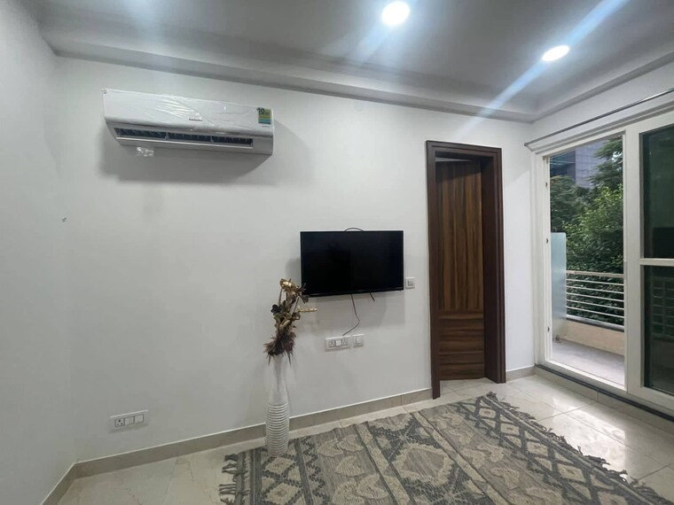 Room, saket 1 Bedroom 500 Sq.Ft. Builder Floor In Saket Delhi 9307644