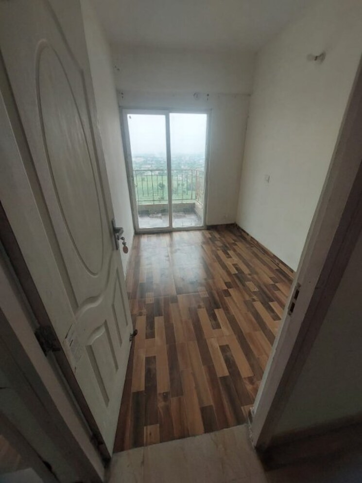 Room, migsun-roof 1 Bedroom 599 Sq.Ft. Apartment In Raj Nagar Extension Ghaziabad 9307655