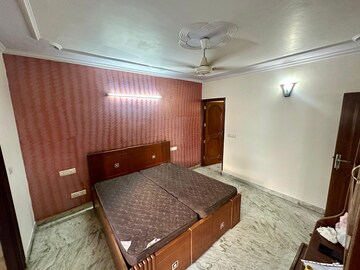 Bedroom in 3 BHK Builder Floor at Safdarjung Development Area – for Rent