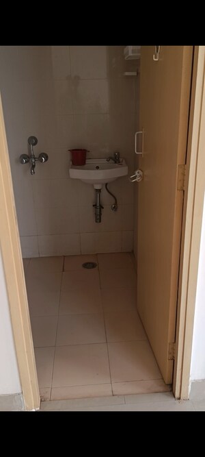 Bathroom in 1 BHK Apartment at Lotus Homz, Sector 111 – for Rent