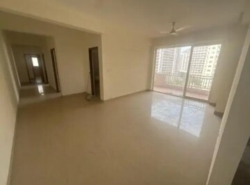 Room in 3 BHK Apartment at DLF The Skycourt, Sector 86 – for Sale