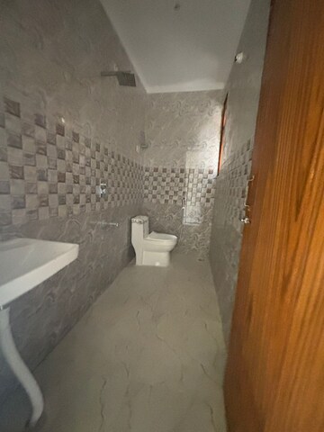 Bathroom in 1 BHK Builder Floor at Saket – for Rent