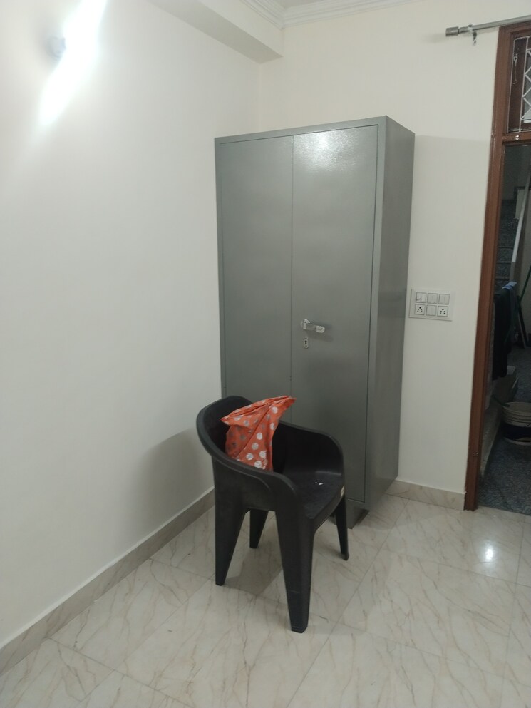 undefined, savitri nagar 2 Bedroom 720 Sq.Ft. Builder Floor In Savitri Nagar Delhi 9307780