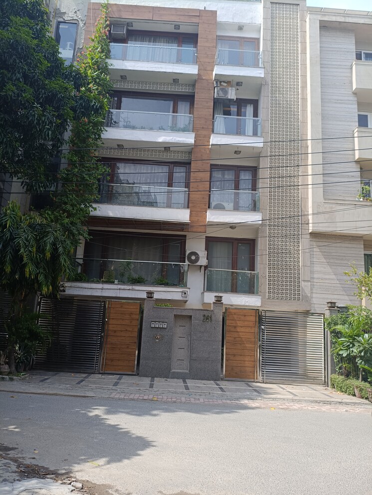 Exterior View, new friends colony 4 Bedroom 500 Sq.Yd. Builder Floor In New Friends Colony Delhi 9307796