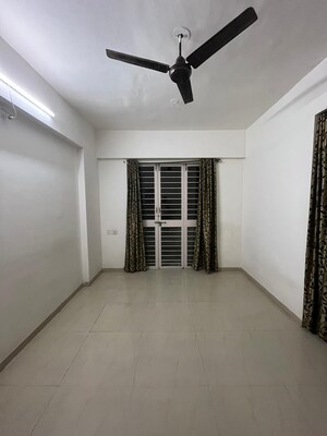 Room in 1 BHK Apartment at Goel Ganga Amrut Ganga, Sinhagad – for Rent
