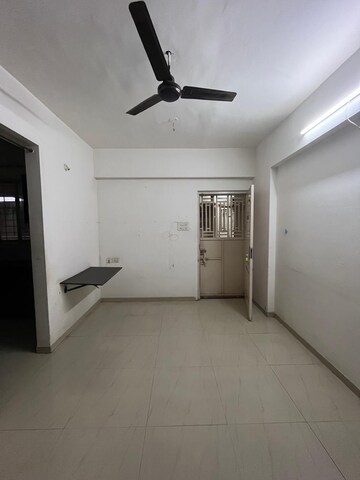 Room in 1 BHK Apartment at Goel Ganga Amrut Ganga, Sinhagad – for Rent