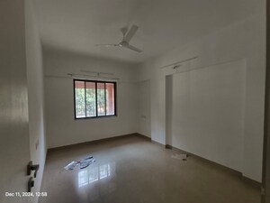 Room in 2 BHK Apartment at Bhide Bhadane Bhidewadi, Vadgaon Budruk – for Rent
