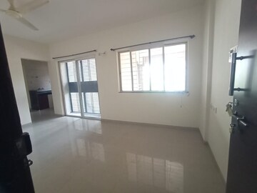 Room in 2 BHK Apartment at Soba Optima, Sinhagad Road – for Rent