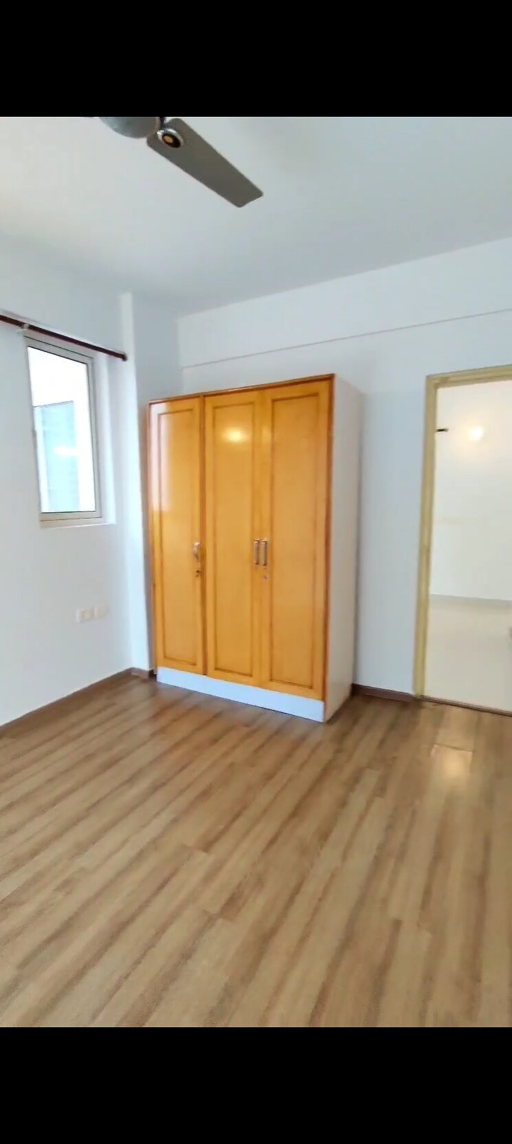 Room, cosmos-express-99 2.5 Bedroom 1550 Sq.Ft. Apartment In Sector 99 Gurgaon 9307840