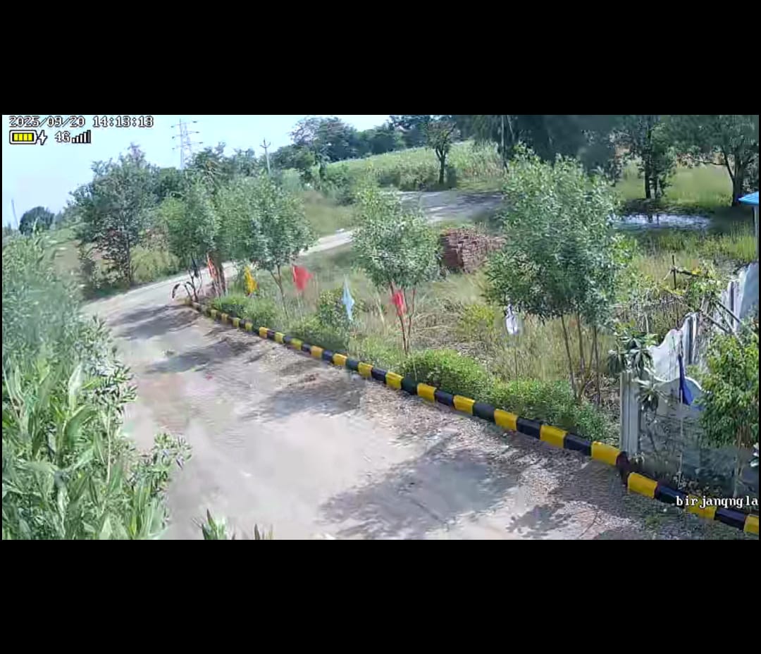 Plot For Sale in Eldeco Paradiso