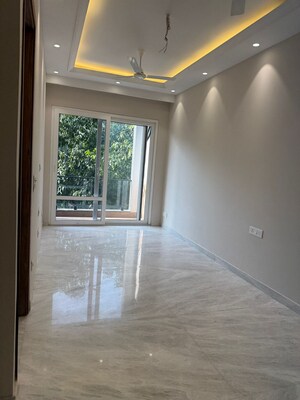 3 BHK Builder Floor For Rent in East Of Kailash