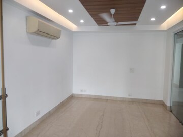 Room in 4 BHK Builder Floor at Greater Kailash ii – for Rent