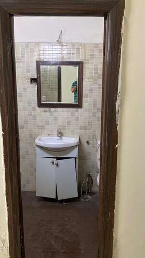 Bathroom in 2.5 BHK Apartment at Indiabulls Centrum Park, Sector 103 – for Sale