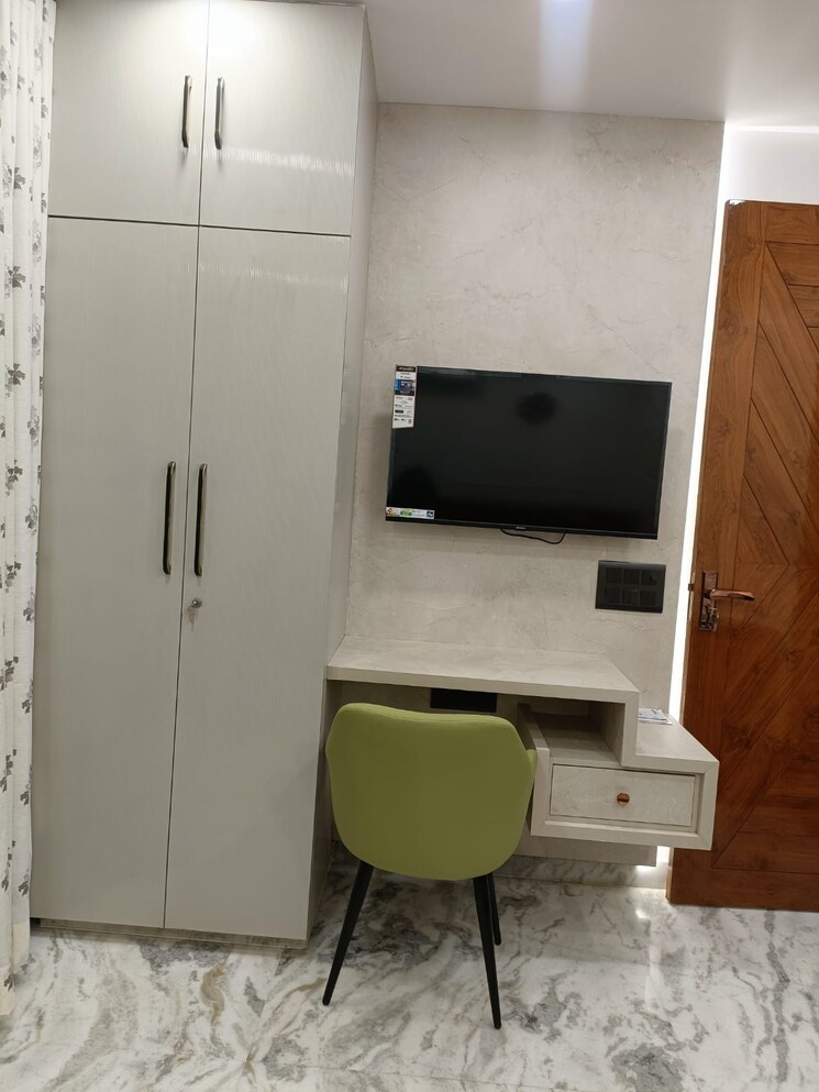 Living Room, chattarpur 2 Bedroom 1000 Sq.Ft. Builder Floor In Chattarpur Delhi 9307884