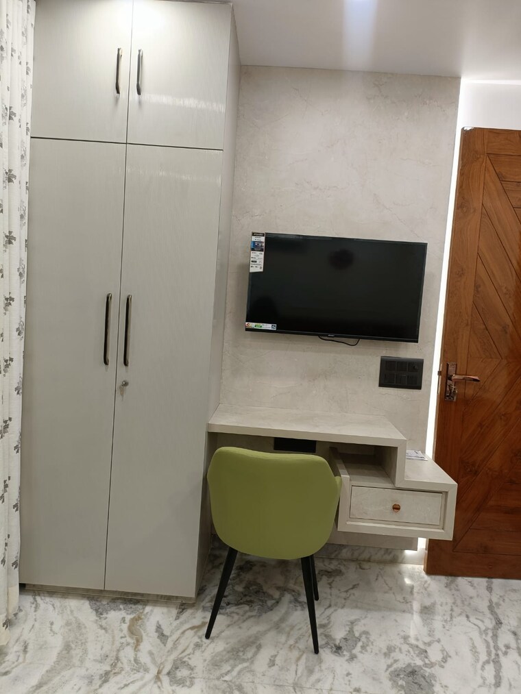 Living Room, chattarpur 2 Bedroom 1000 Sq.Ft. Builder Floor In Chattarpur Delhi 9307884