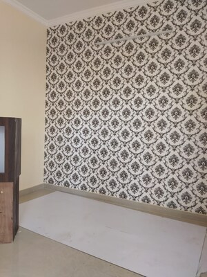 Room in 2 BHK Villa at Jankipuram Extension – for Sale