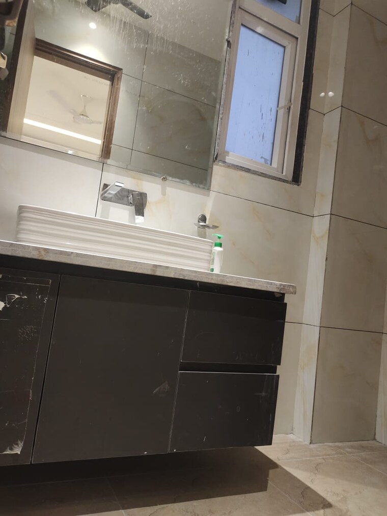 Kitchen, east of kailash 3 Bedroom 2250 Sq.Ft. Builder Floor In East Of Kailash Delhi 9307921