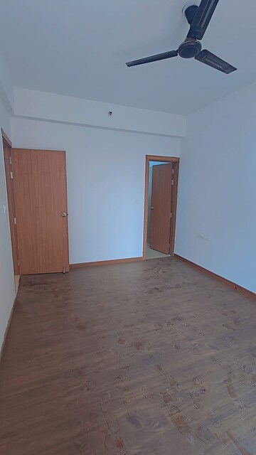 Room in 3 BHK Apartment at ATS Homekraft Pious Hideaways, Sector 150 – for Rent