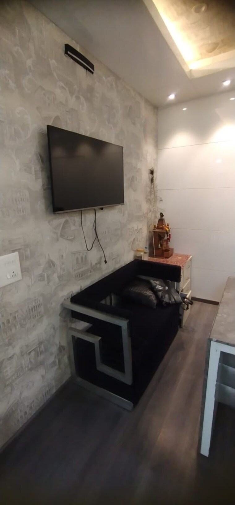 Floor Plan, netaji subhash place Commercial Office Space 1000 Sq.Ft. In Netaji Subhash Place Delhi 9307933