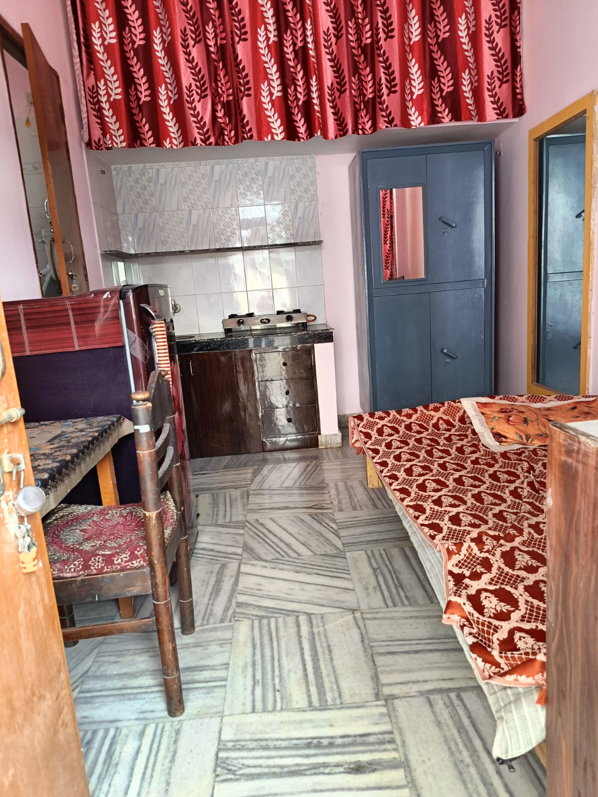 1 BHK + Extra Room Independent House For Rent in Indra Property 