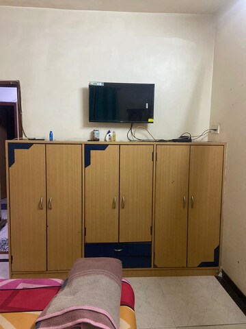 Furnished Amenities in 2 BHK Apartment at Sindhi Society Chembur, Chembur – for Rent
