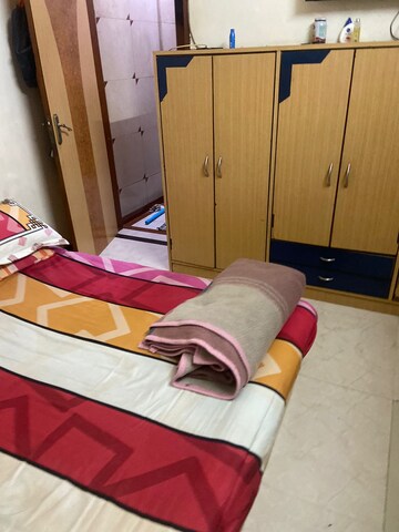 Bedroom in 2 BHK Apartment at Sindhi Society Chembur, Chembur – for Rent