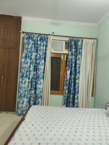 Bedroom in 1.5 BHK Independent House at Gomti Nagar – for Rent
