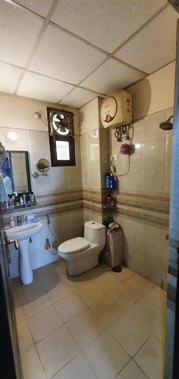 Bathroom in 2 BHK Independent House at Gomti Nagar – for Rent