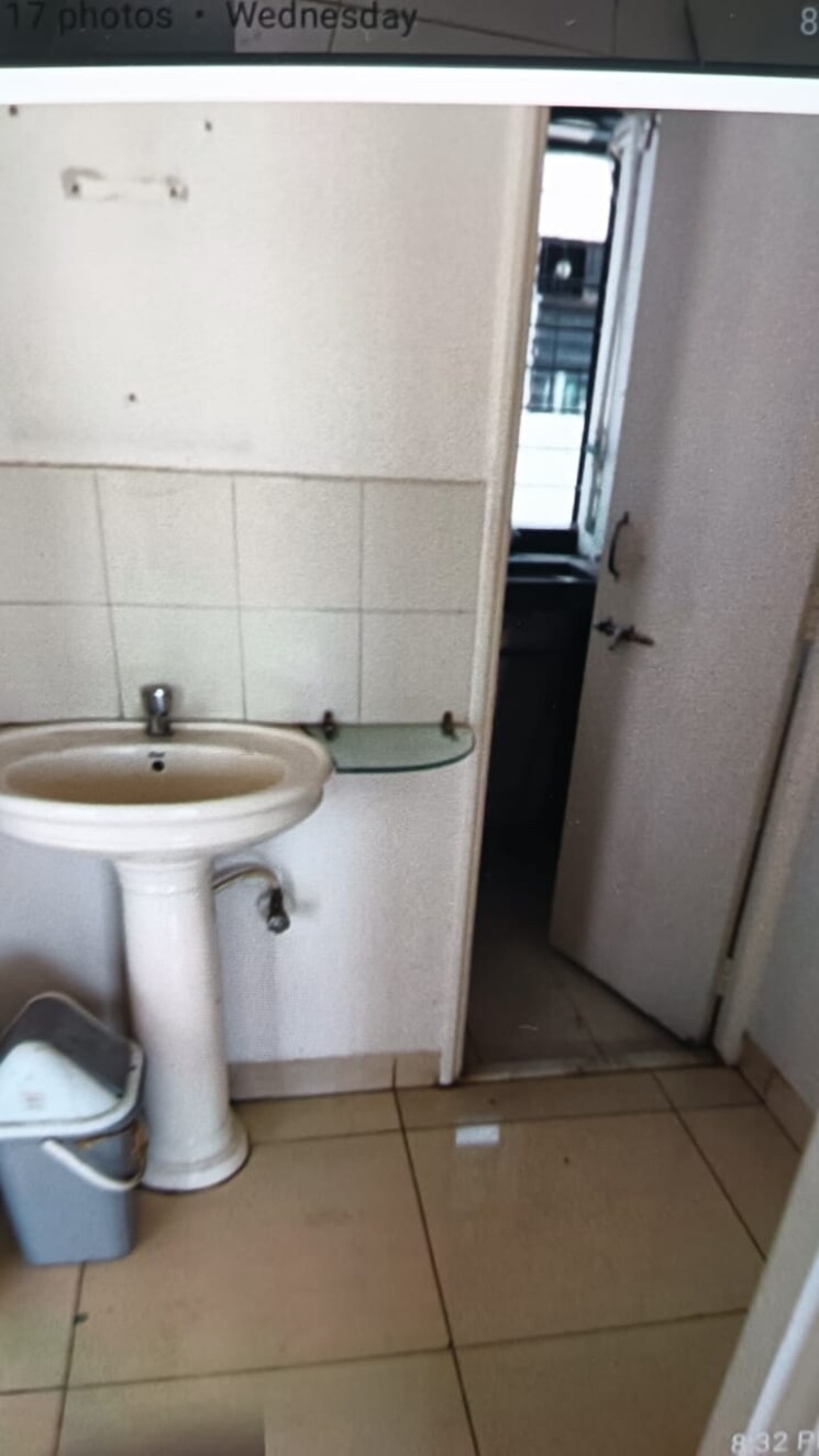 Bathroom, pethkar-samrajya 3 Bedroom 1500 Sq.Ft. Apartment In Kothrud Pune 9308014