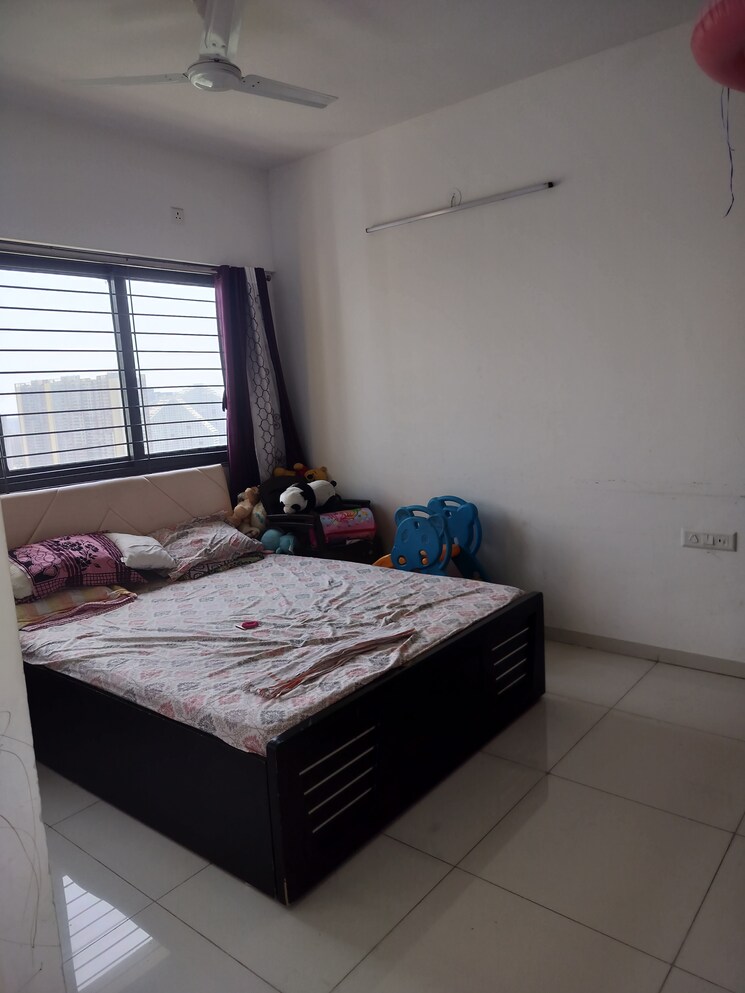 Bedroom, amanora-gold-towers 2 Bedroom 646 Sq.Ft. Apartment In Hadapsar Pune 9308018