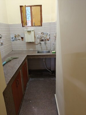 Kitchen in 1.5 BHK Independent House at Gomti Nagar – for Rent