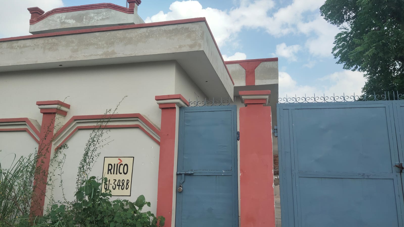 Industrial Plot For Sale in Chaupanki